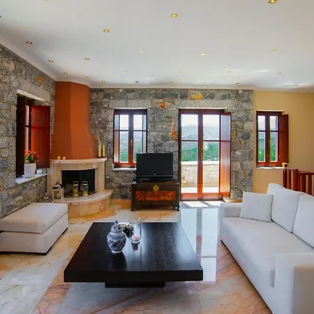 Villa Cassiopeia's Castle