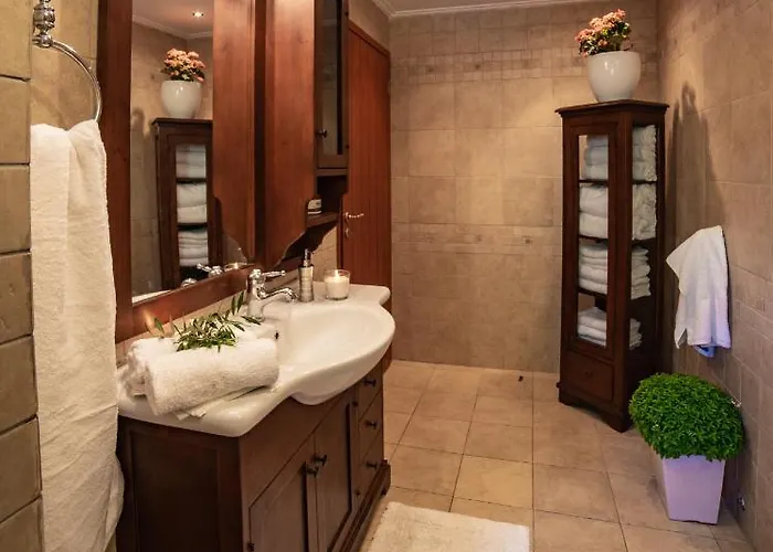 Villa Cassiopeia's Castle Gythio