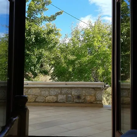 Cassiopeia's Castle Гитион