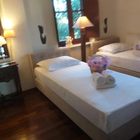 Villa Cassiopeia's Castle *