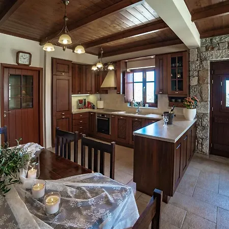 Cassiopeia's Castle Вилла