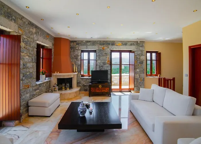 Villa Cassiopeia's Castle